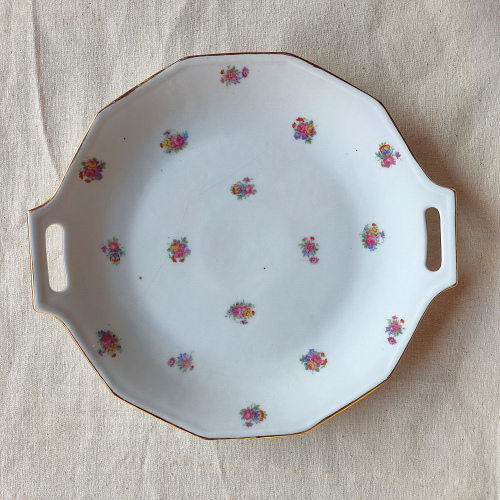 Plateau de présentation fleuri à liseré doré